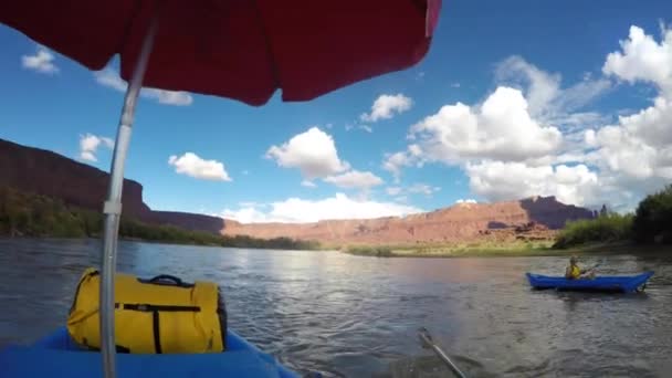 Pov Sparato Persone Rafting Sul Fiume Colorado Vicino Moab Utah — Video Stock