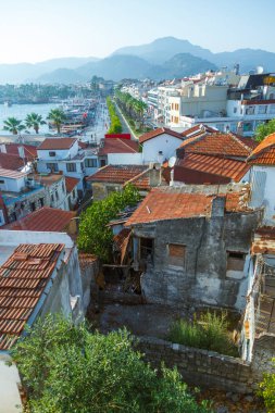 Eski kırık evde. Marmaris resort t binalar için göster