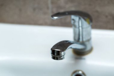 Lavabo musluk, yakın çekim