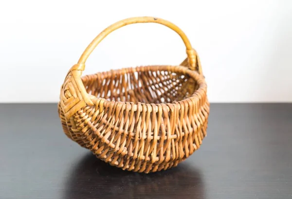 Close up of old empty willow basket — Stock Photo, Image