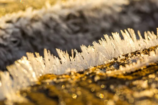 Großaufnahme von Schnee- oder Eiskristallen — Stockfoto