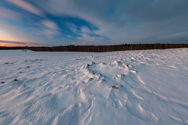 Πολύχρωμο Χειμώνας μετά το ηλιοβασίλεμα το τοπίο — Φωτογραφία Αρχείου