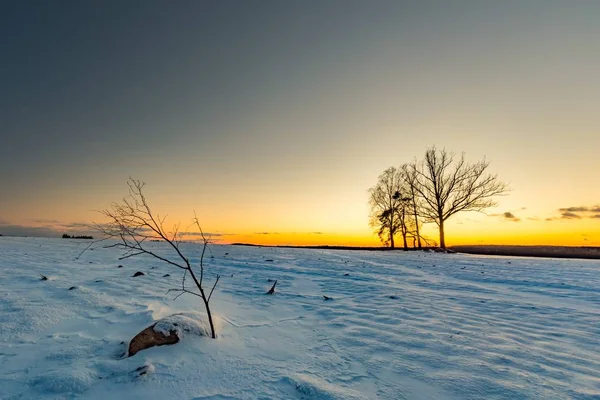 Colorido invierno después del atardecer paisaje —  Fotos de Stock