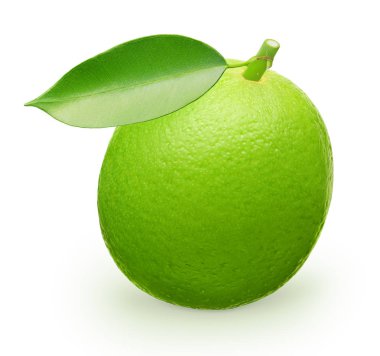 Bütün taze limon meyve yeşil yaprak üzerinde beyaz izole 
