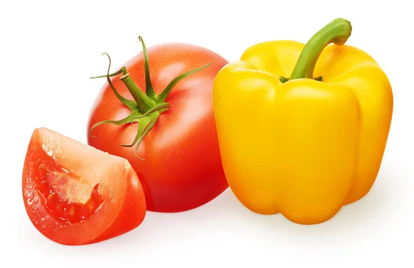 Tomate vermelho com folha verde, fatia e pimentão amarelo — Fotografia de Stock
