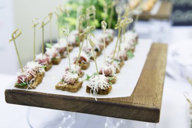 Lezzetler ve aperatifler bir açık büfe