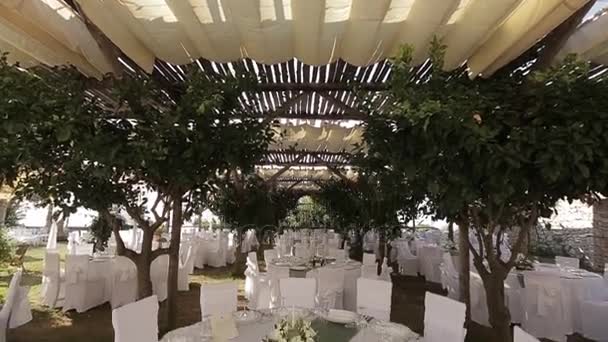 Tables de service pour un mariage merveilleux — Video