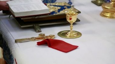 kilise. bir kadeh şarap bir düğün töreni için