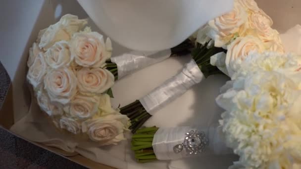 Accessori da sposa, abito, scarpe, al raduno della sposa — Video Stock