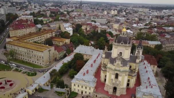 Vue aérienne de la cathédrale Saint-Georges, Lviv — Video