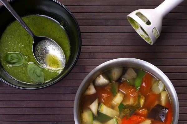 Tuscan vegetable soup with basil pesto — Stock Image Tuscan vegetable soup with basil pesto Stock Picture
