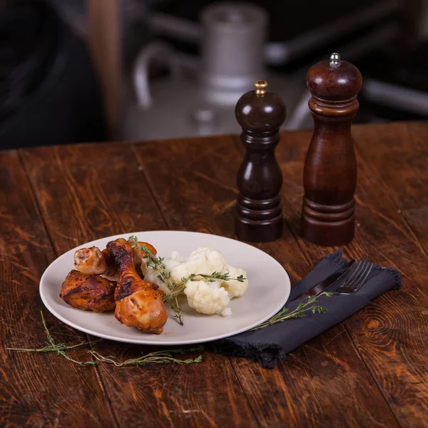 Gambe di pollo alla griglia — Foto Stock