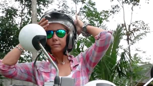 Young Woman Driving Scooter in Tropical Country — Stock Video