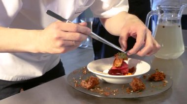 Çorba, moleküler mutfağı.