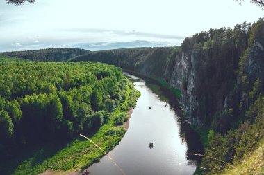 Dağdaki nehir