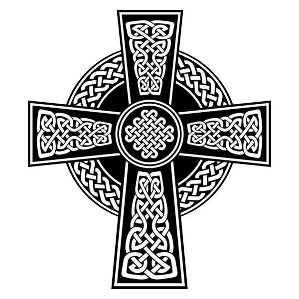 Cruz de estilo celta con interminables patrones de nudos en blanco y negro con elementos de trazo inspirados en el Día de San Patricio irlandés, y arte escocés e irlandés tallado — Archivo Imágenes Vectoriales