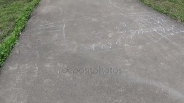 Askerlerin toplu mezar büyük Vatanseverlik Savaşı öldü. Moskova, köy Uzkoe. 7 Mayıs 2017 tarihi çekim. Panorama bozulmamış Hd vide3o Steadicam görüntüleri kullanımı ile.