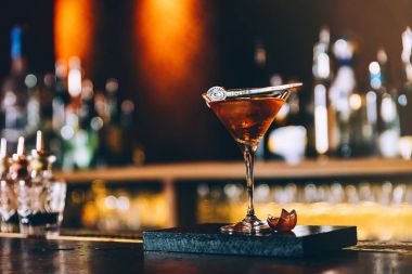 Kokteyl içki gece kulübü.