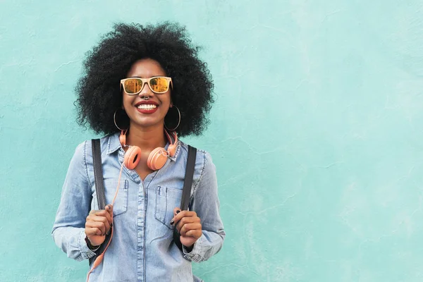 Portrait of beautiful afro american woman. — Stock Photo, Image