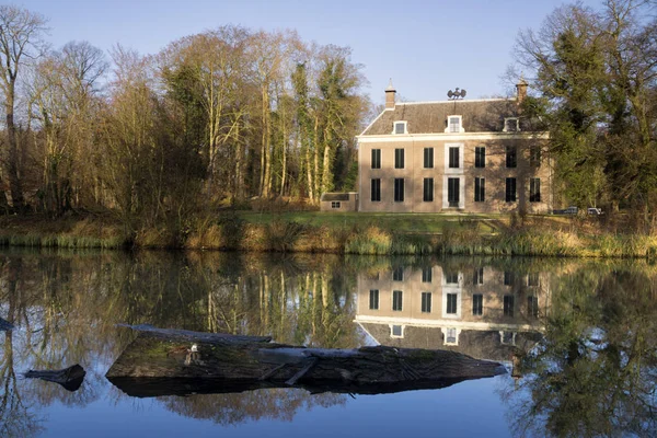 La propiedad señorial Oud-Amelisweerd — Foto de Stock