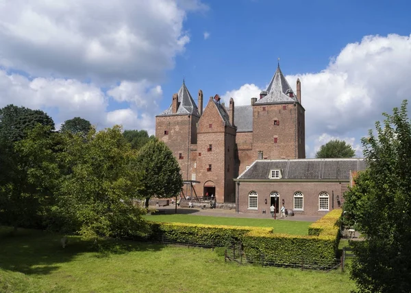 Castillo Loevestein cerca de Poederoijen — Foto de Stock