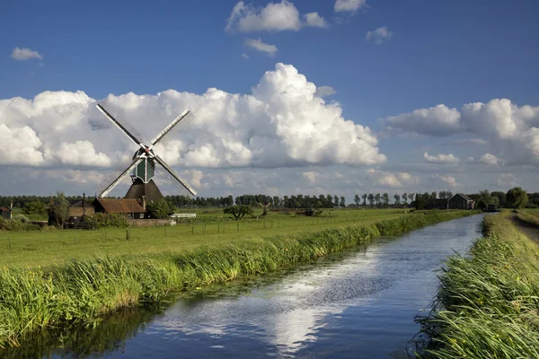 De Wingerdse Windmolen — Stockfoto