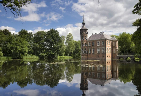 Castillo de Bouvigne cerca de Breda — Foto de Stock