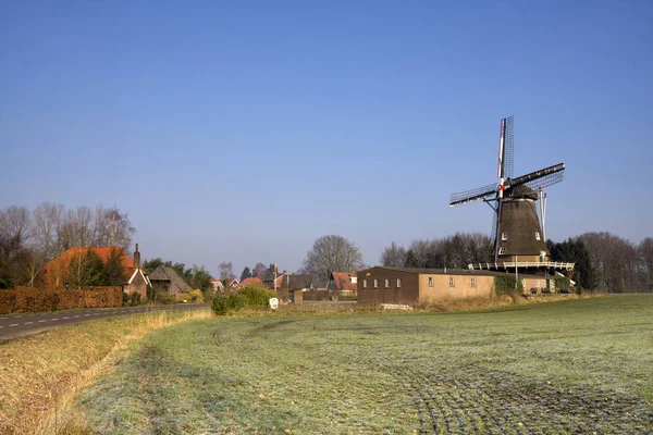 Zwiep väderkvarn — Stockfoto