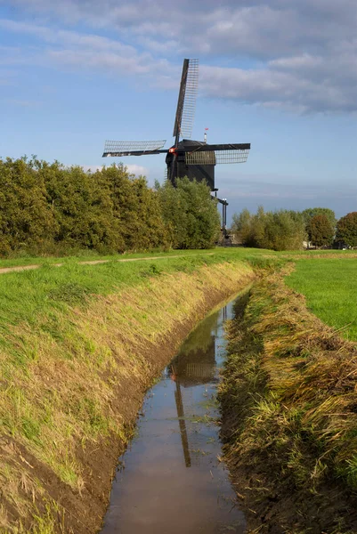 De Noordeveldse windmolen — Stockfoto