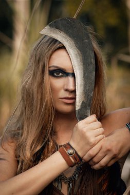 Amazon warrioir moda model makyaj açık portre