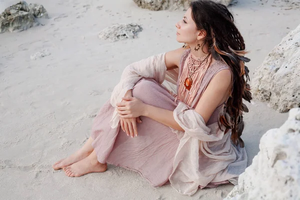 Portrait Young Tender Bohemian Style Woman Relaxing Beach — Stok fotoğraf
