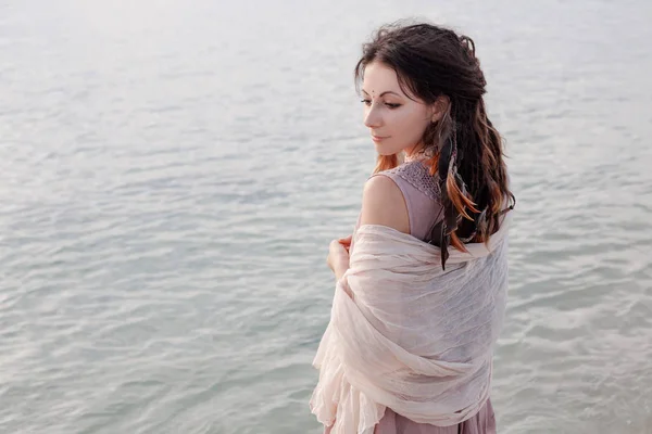 Portret Van Jonge Tedere Boheemse Stijl Vrouw Ontspannen Het Strand — Stockfoto