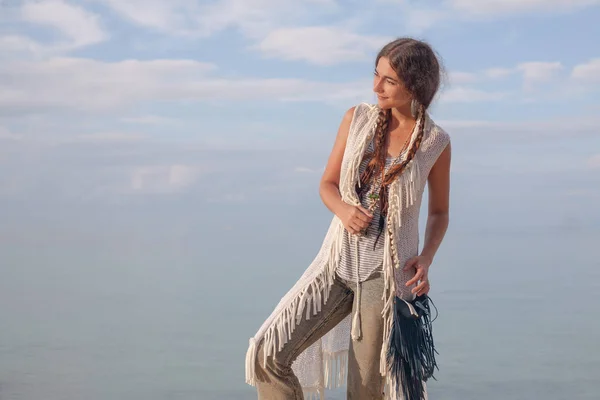 Jeune Femme Séduisante Sur Plage Lever Soleil — Photo