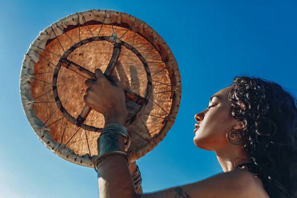 Beautiful Young Woman Playing Ethnical Music — Stok Foto