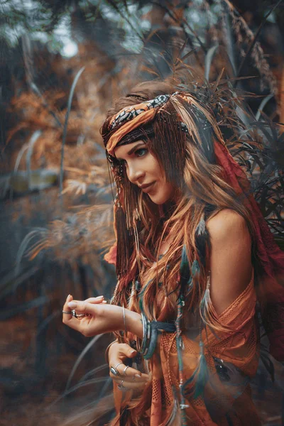 Beautiful Young Boho Gypsy Style Woman Outdoors Portrait — Stock Photo, Image