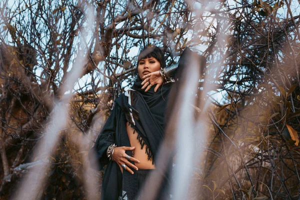 Beautiful Young Stylish Tribal Style Woman Outdoors — Stock Photo, Image