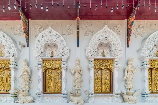 仏教教会の窓 — ストック写真