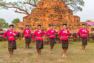 Tay kuzeydoğu geleneksel dans