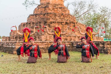 Tay kuzeydoğu geleneksel dans