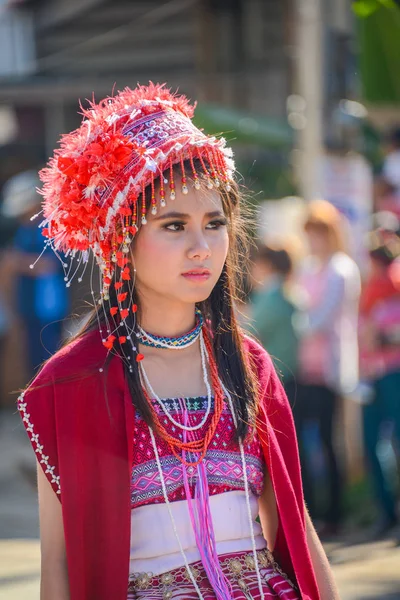 Hill Tribe girl with local traditional costume  in parade — Stock Photo, Image