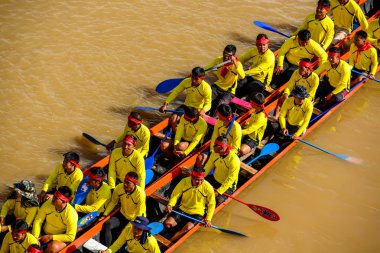 Tay geleneksel uzun tekne yarışı