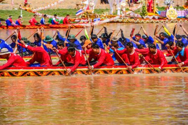 Tay geleneksel uzun tekne yarışı
