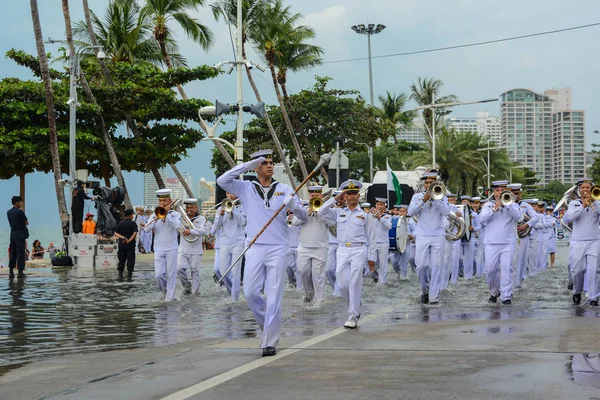 Uluslararası filo inceleme 2017 yılında yürüyen Tay Donanması geçit töreni