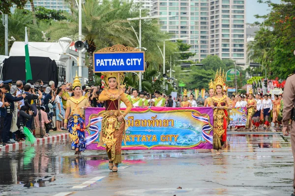 Défilé du gouvernement de la ville de Pattaya lors de la Revue internationale de la flotte 2017 — Photo