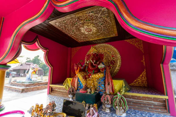 Estatua de Ganesha y rata — Foto de Stock