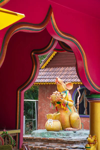 Råttstaty Buddhistiskt Tempel Där Offentlig Egendom Öppnas För Turister Som — Stockfoto