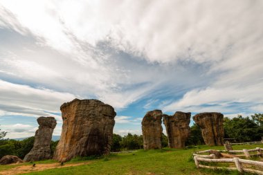 Mo Hin Khao stonehenge