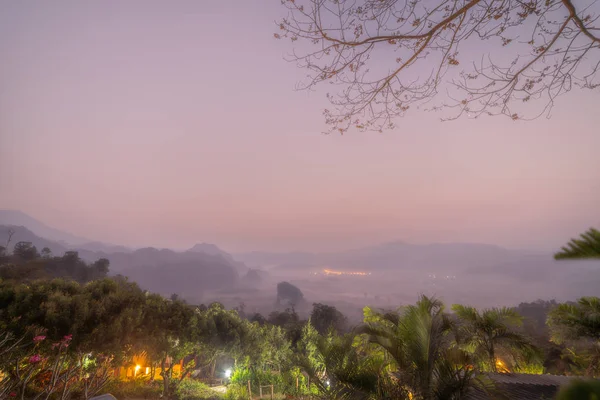 Prachtige ochtend uitzicht op Phulangka — Stockfoto