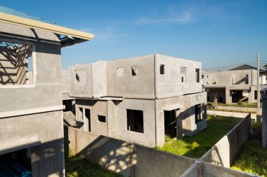 Bina yapısı imalatı sistemden yapılır.