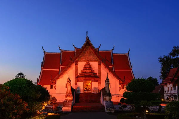 Wat Phumin Tempel in der Nacht. — Stockfoto